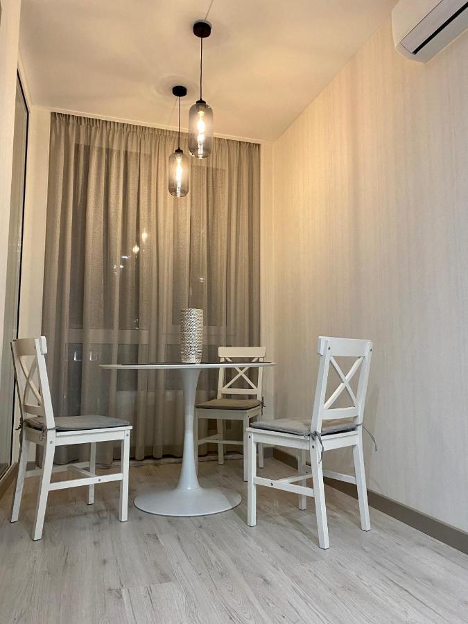 Slavutich Apartments Near Metro Station Kiev Bagian luar foto