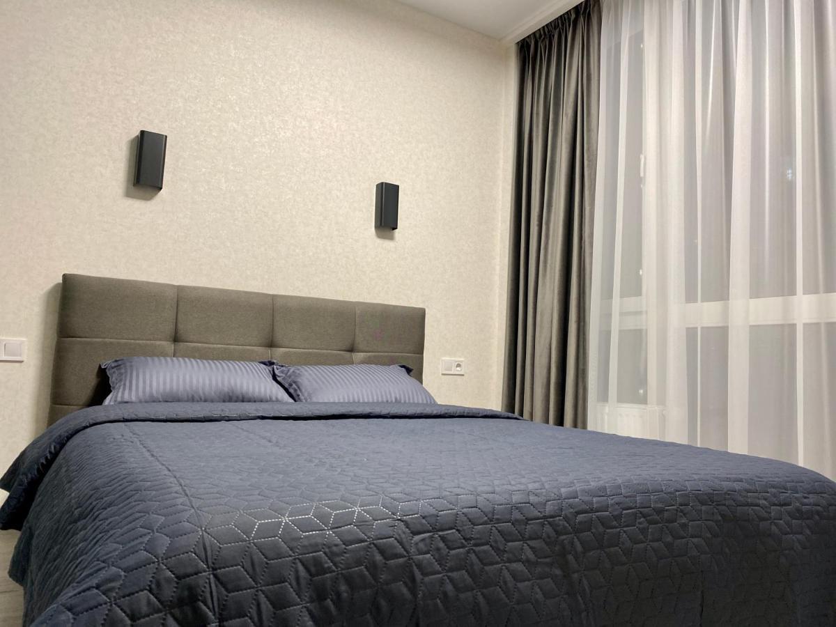 Slavutich Apartments Near Metro Station Kiev Bagian luar foto